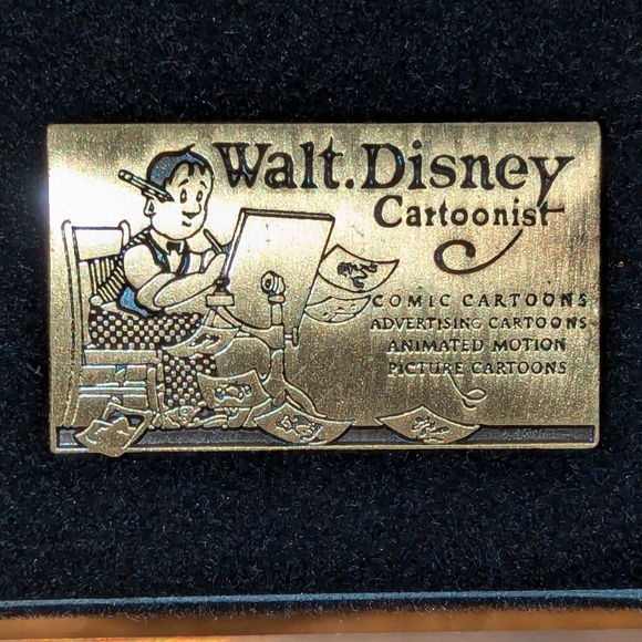 Walt Disney Cartoonist 100th Year Milestone Pin New - Picture 8 of 9